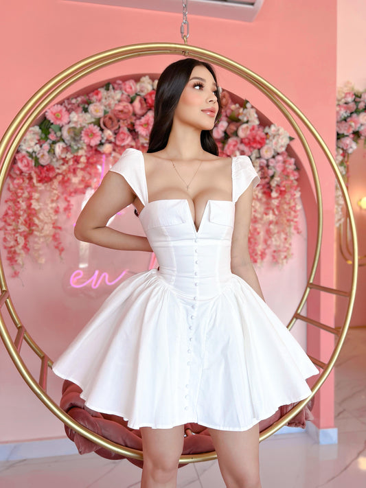 Minivestido blanco volado con tutu